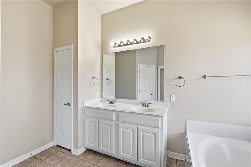 2725 Waterdance Drive, Little Elm TX 75068 - Photo 12