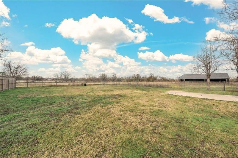 3812 Orchard Lane, Waco TX 76705 - Photo 11