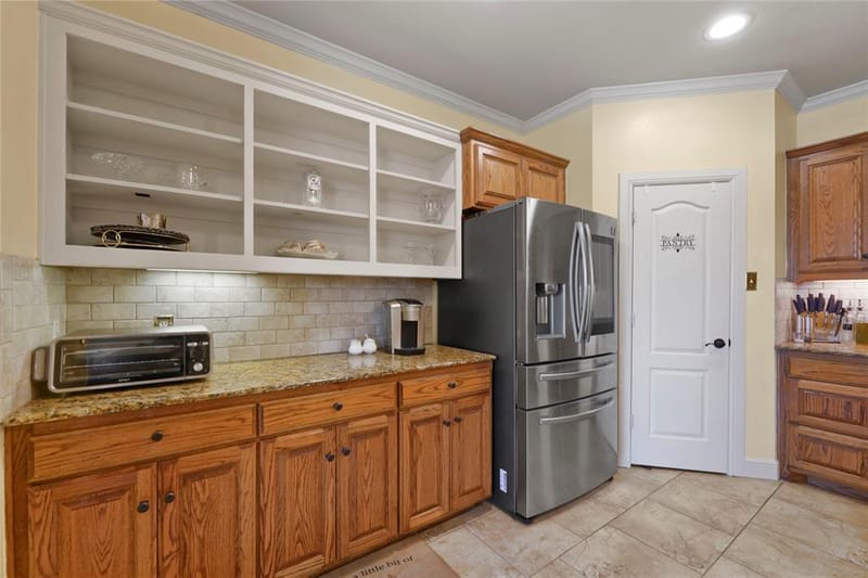 5132 Southpoint Drive, Arlington TX 76017 - Photo 3