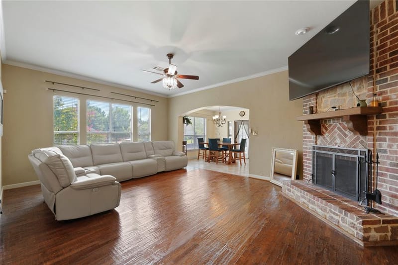 5132 Southpoint Drive, Arlington TX 76017 - Photo 5