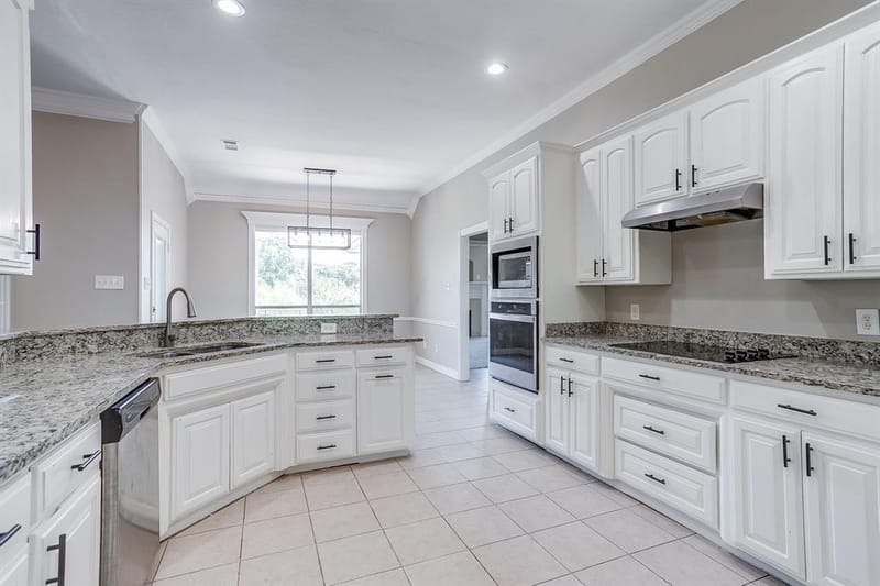 117 Danielle Drive, Hudson Oaks TX 76087 - Photo 13