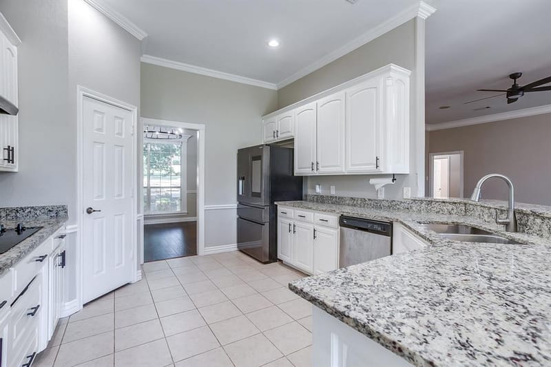 117 Danielle Drive, Hudson Oaks TX 76087 - Photo 12