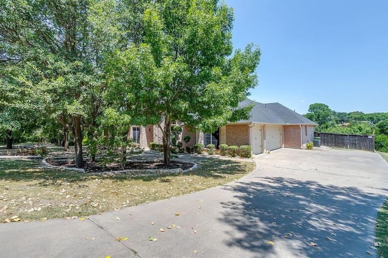 117 Danielle Drive, Hudson Oaks TX 76087 - Photo 5