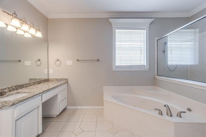117 Danielle Drive, Hudson Oaks TX 76087 - Photo 25