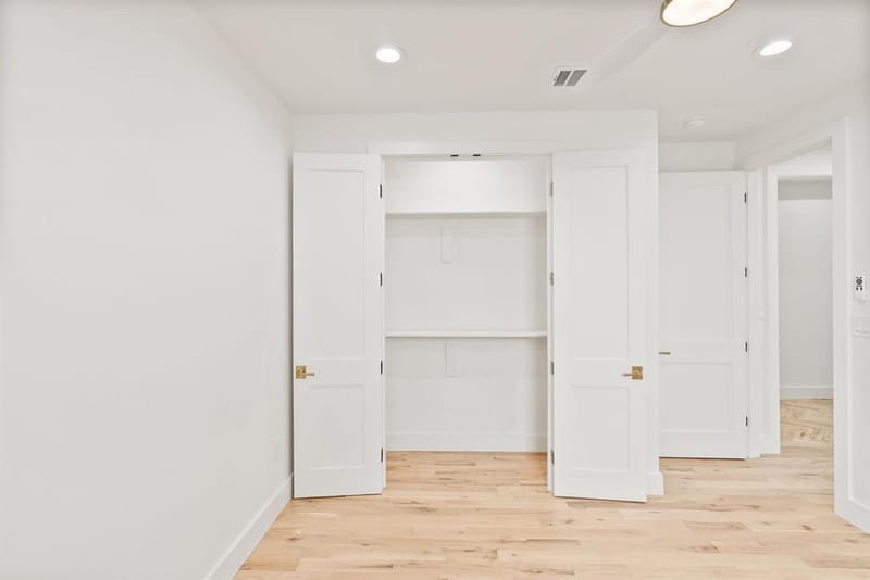 1334 E Kiest Boulevard, Dallas TX 75216 - Photo 20
