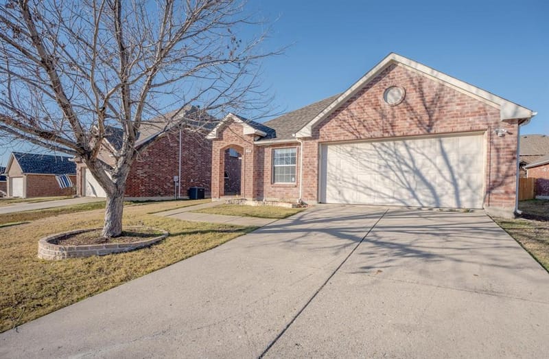 1913 Grand Fir Drive, Little Elm TX 75068 - Photo 3