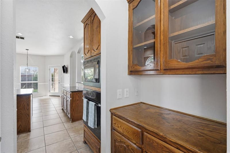 424 High Desert Drive, Fort Worth TX 76131 - Photo 9