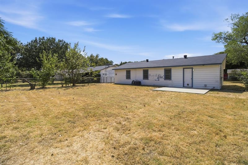 804 Aransas Drive, Euless TX 76039 - Photo 30