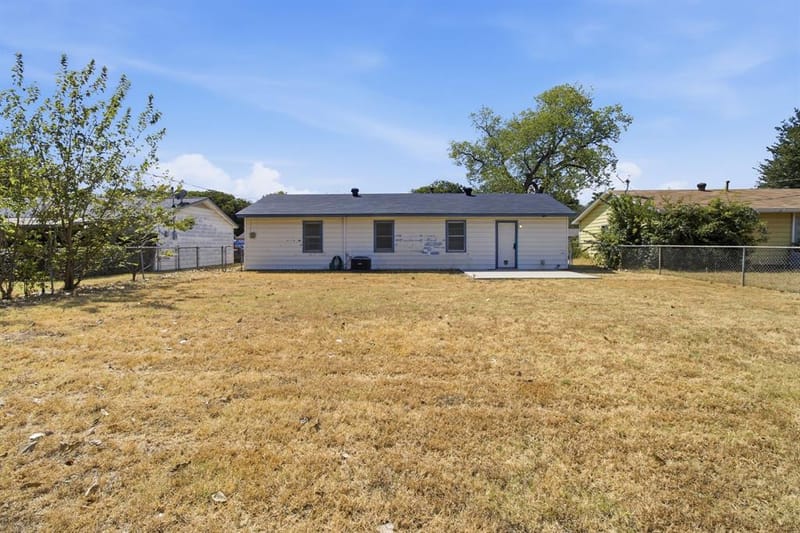 804 Aransas Drive, Euless TX 76039 - Photo 31