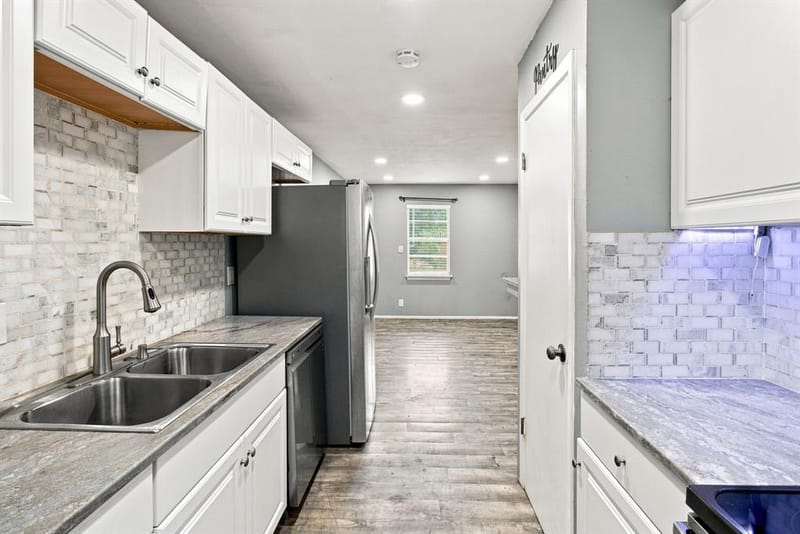 804 Aransas Drive, Euless TX 76039 - Photo 25