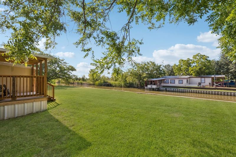 2437 Grapevine Court, Weatherford TX 76087 - Photo 27