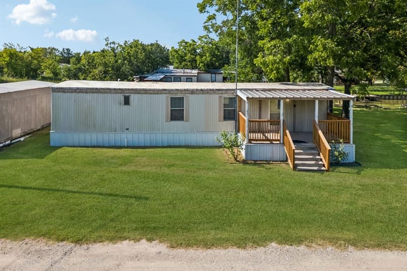 2437 Grapevine Court, Weatherford TX 76087