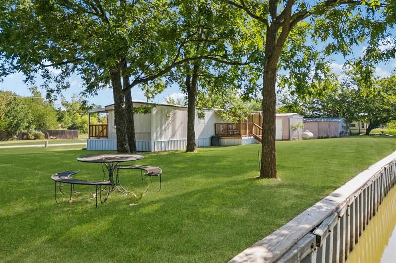 2437 Grapevine Court, Weatherford TX 76087 - Photo 9