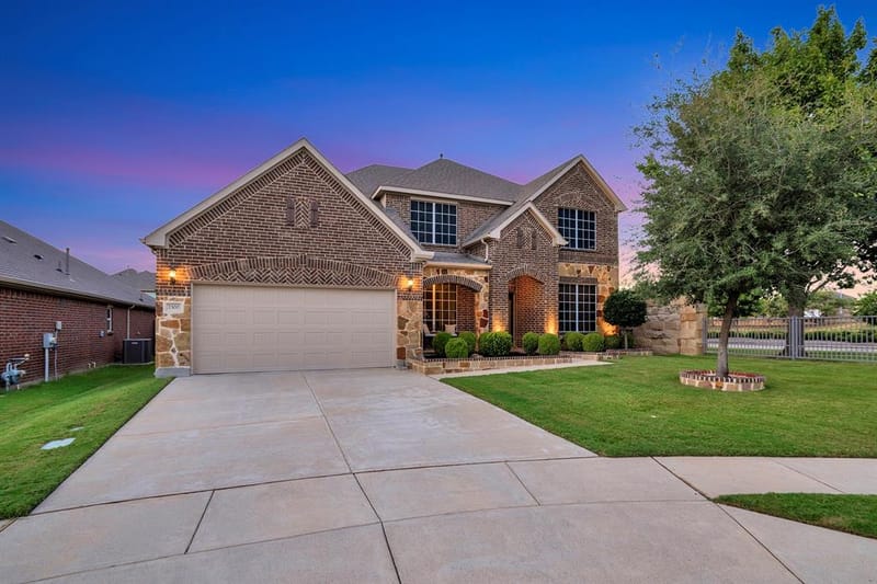 7300 Lowline Drive, Fort Worth TX 76131