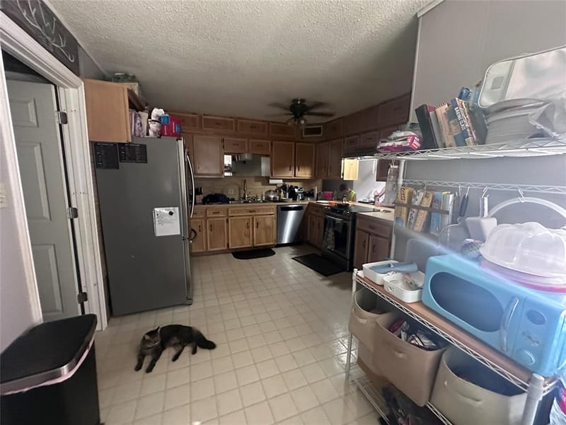 2709 Sky Harbour Drive, Granbury TX 76049 - Photo 6