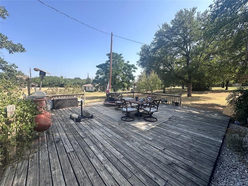 2709 Sky Harbour Drive, Granbury TX 76049 - Photo 20