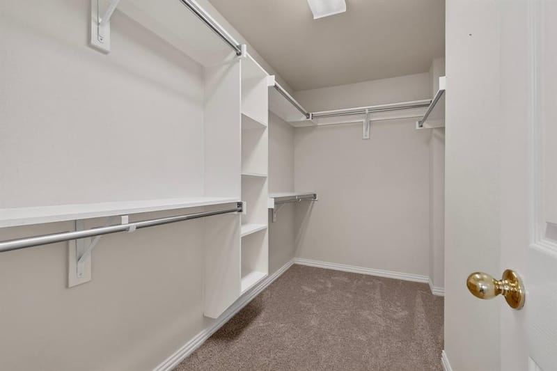 300 Cosbie Drive, Irving TX 75063 - Photo 24