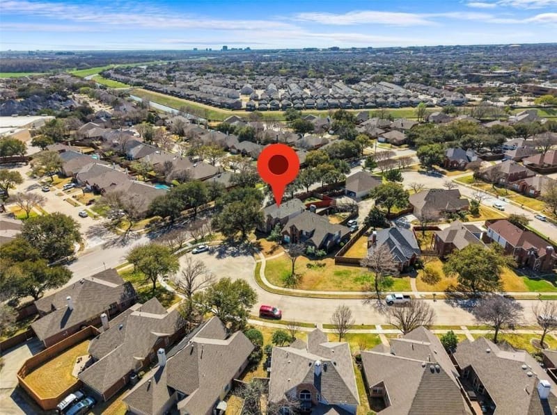 300 Cosbie Drive, Irving TX 75063 - Photo 37