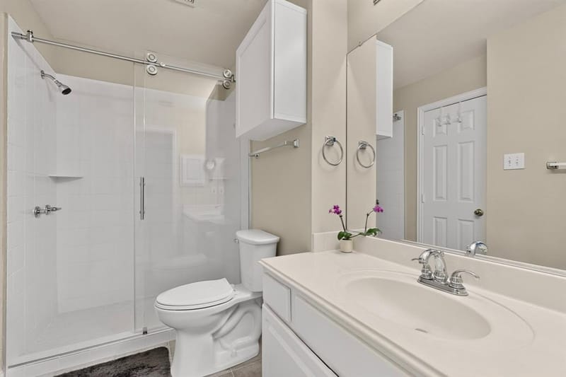 300 Cosbie Drive, Irving TX 75063 - Photo 25