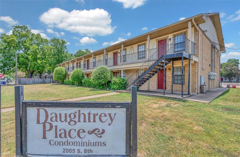 2005 S 8th Street, Waco TX 76706