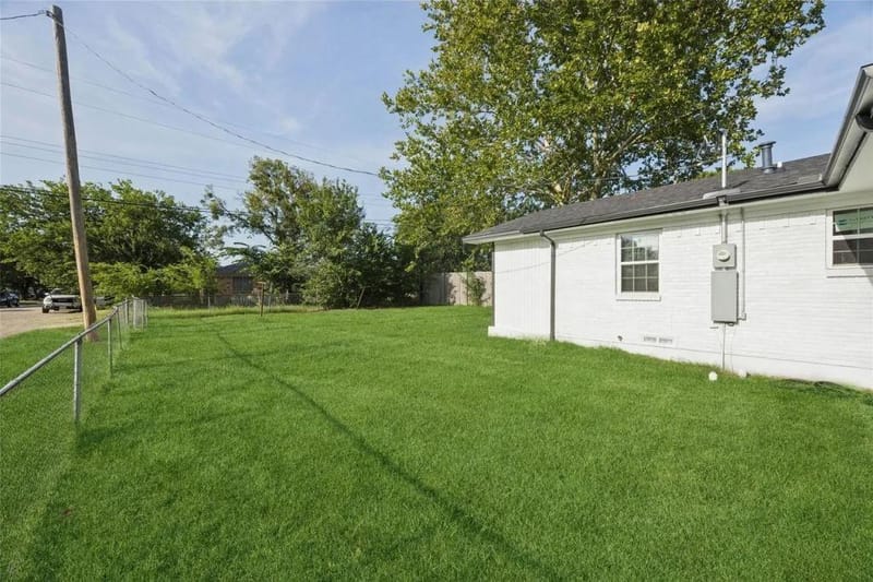 300 E Hazelwood Street, Princeton TX 75407 - Photo 13