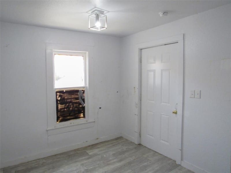 2705 Summer Avenue, Waco TX 76708 - Photo 2