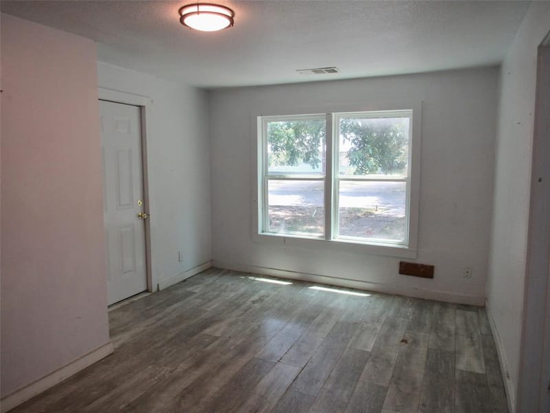 2705 Summer Avenue, Waco TX 76708 - Photo 4