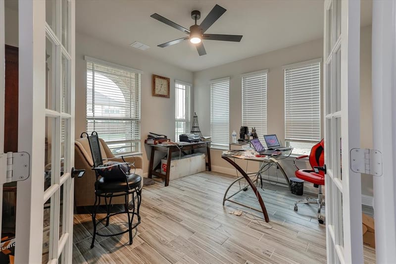 10 Covey Lane, Sanger TX 76266 - Photo 6