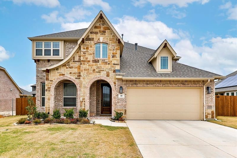 10 Covey Lane, Sanger TX 76266