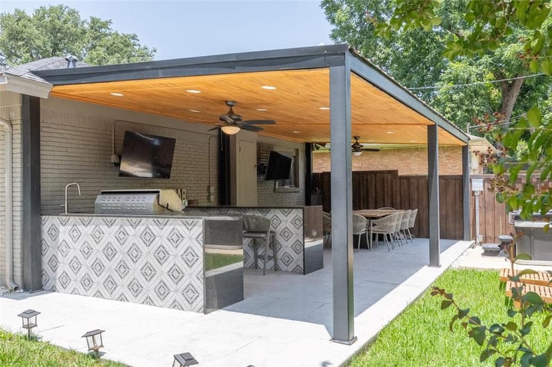 9716 Ravensway Drive, Dallas TX 75238 - Photo 23