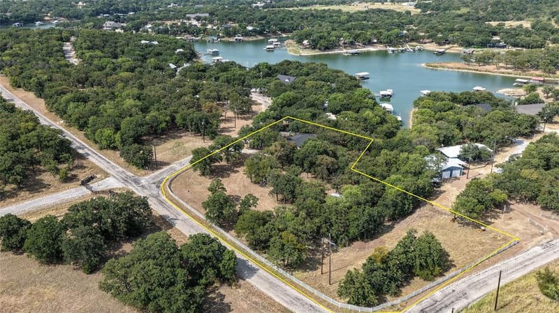 469 County Road 1743, Chico TX 76431 - Photo 2