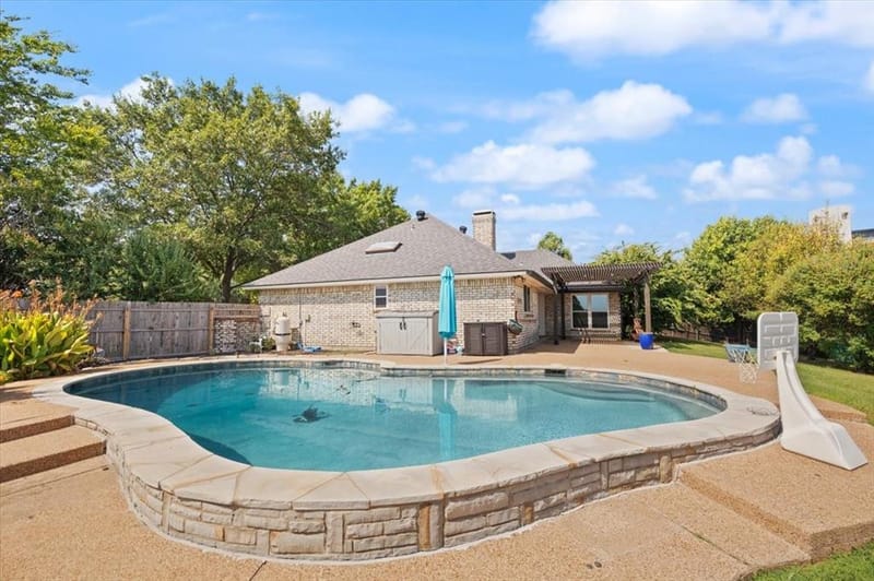 10200 Fieldcrest Drive, Benbrook TX 76126 - Photo 37