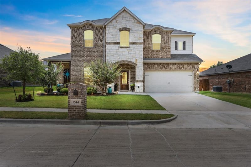 1544 Signature Drive, Weatherford TX 76087