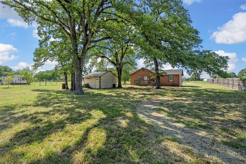 1001 Hamilton Drive, Gholson TX 76705 - Photo 12