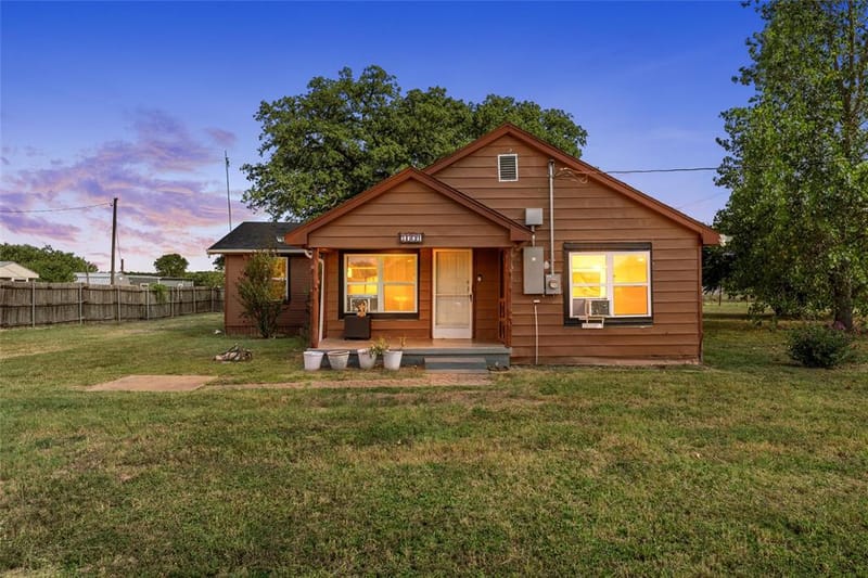1001 Hamilton Drive, Gholson TX 76705