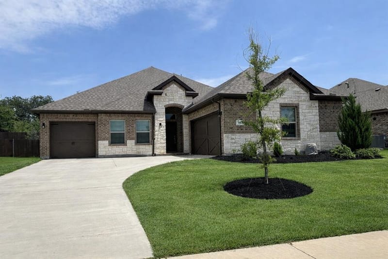 702 Audrey Lane, Mansfield TX 76063