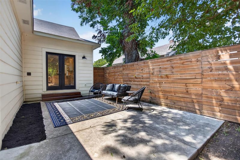 2511 Gladstone Drive, Dallas TX 75211 - Photo 24