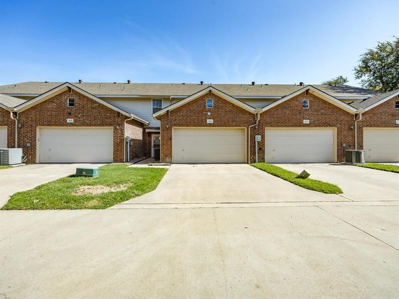 172 High School Drive, Lewisville TX 75057 - Photo 38