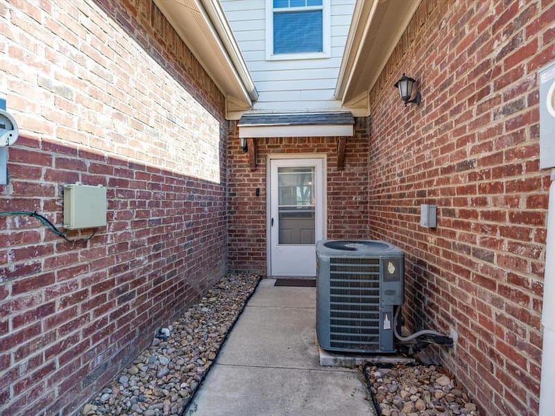 172 High School Drive, Lewisville TX 75057 - Photo 37