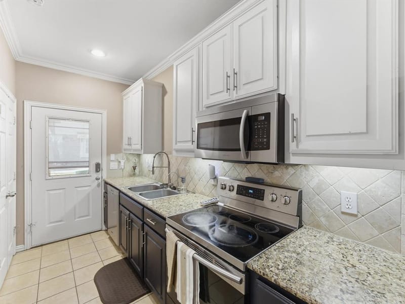 172 High School Drive, Lewisville TX 75057 - Photo 11
