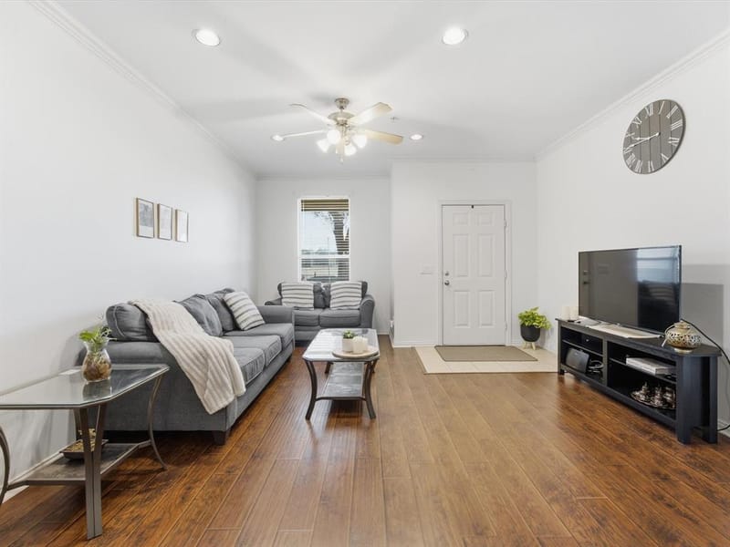 172 High School Drive, Lewisville TX 75057 - Photo 8