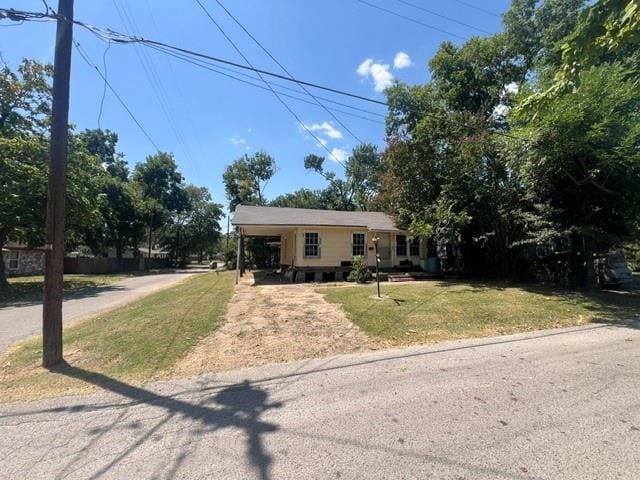1103 Pine Street, Bonham TX 75418