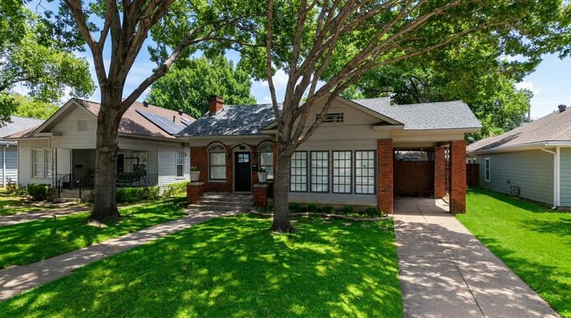 826 Cedar Hill Avenue, Dallas TX 75208 - Photo 2