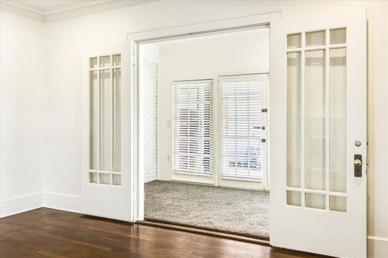 826 Cedar Hill Avenue, Dallas TX 75208 - Photo 9