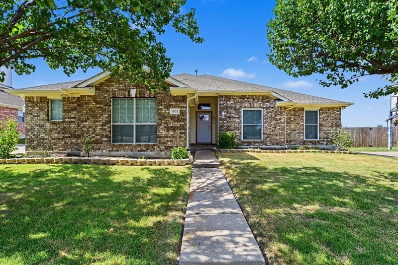 1302 Buckingham Drive, Forney TX 75126