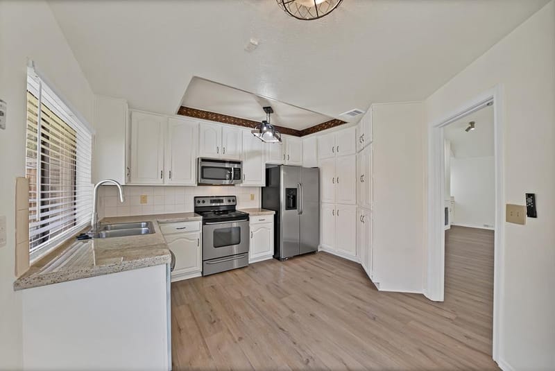 4021 Winter Park Lane, Addison TX 75001 - Photo 9