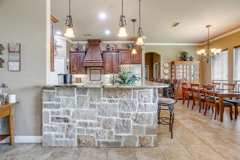 8401 Fullerton Drive, Cleburne TX 76033 - Photo 12