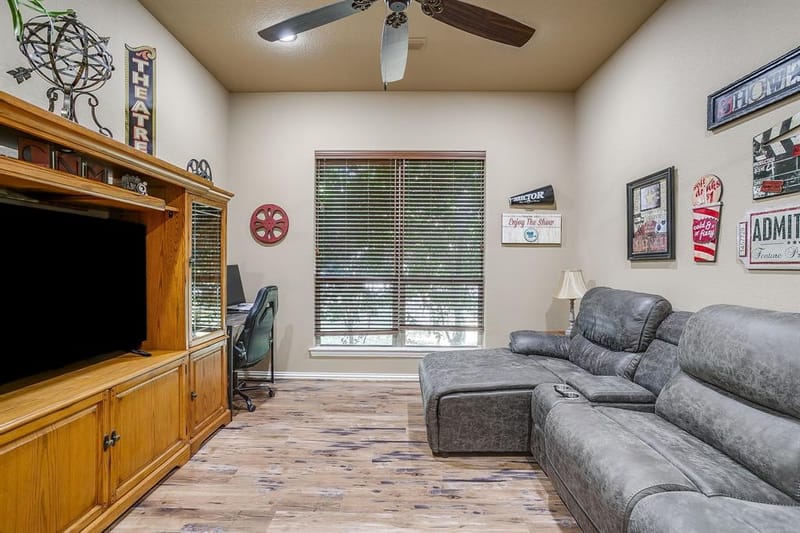 8401 Fullerton Drive, Cleburne TX 76033 - Photo 26