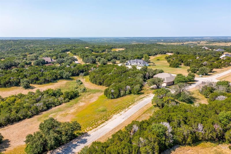 8401 Fullerton Drive, Cleburne TX 76033 - Photo 3