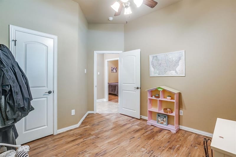 8401 Fullerton Drive, Cleburne TX 76033 - Photo 32